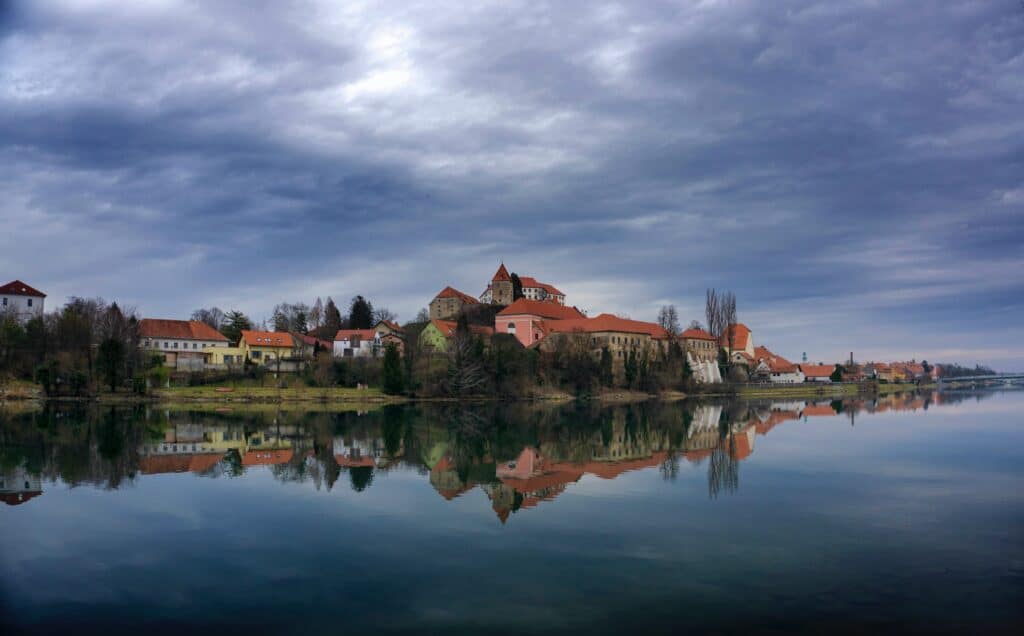 Obišli smo gradić u Sloveniji koji je savršena vikend destinacija: Ne napuštajte ga ako niste probali poticu 2