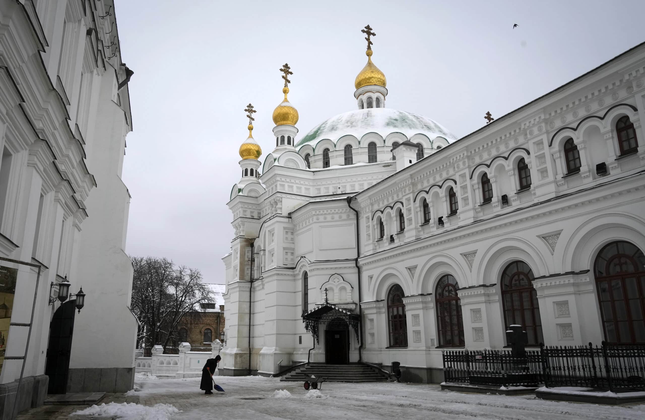 Ukrajinske vlasti pretresle manastirski kompleks u Kijevu zbog veza sa Rusijom 4