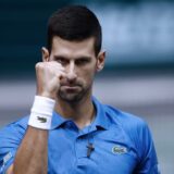 Đoković priznao da je imao „žutu minutu“: Publika je pomogla Cicipasu 14