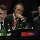 Makron zatražio od predsednika Kine da interveniše kod Putina 4