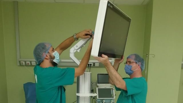 Niška Klinika za ortopediju dobila uređaj za minimalno invazivne operacije 1