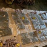 Policija u Nišu zaplenila 80 kilograma marihuane i uhapsila osam ljudi 9
