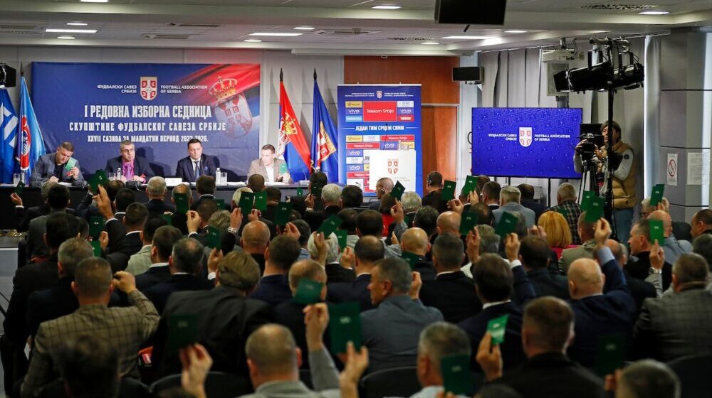 Šizofrenija u fudbalskoj SNSrbiji 1