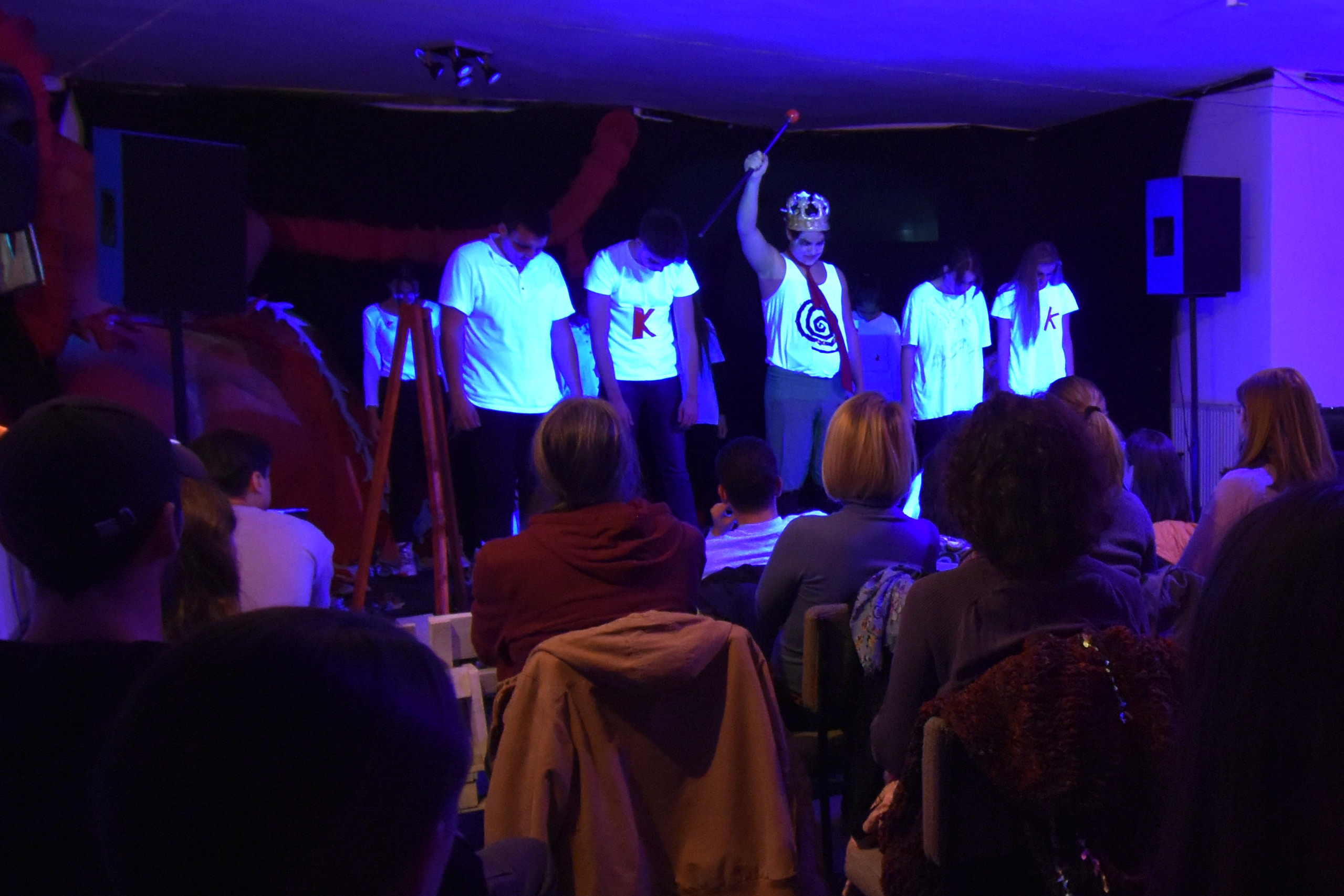 Zgrada Borca, Bela boca, i njen put od ruševine na reci do alternativnog kulturnog centra Gnezdo 5 Zgrada Borca, Bela boca, i njen put od ruševine na reci do alternativnog kulturnog centra Gnezdo 5