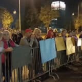 Više desetina građana Crne Gore okupilo se ispred Skupštine zbog Zakona o predsedniku 2