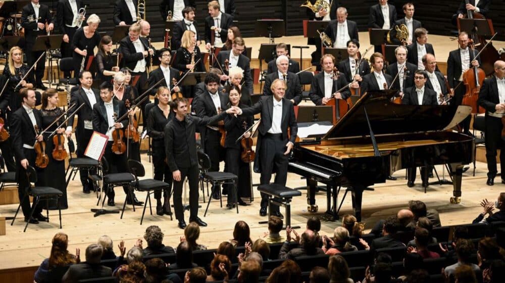 Trijumf pesnika-pijaniste Aleksandra Kantorova na koncertu Minhenske filharmonije 1