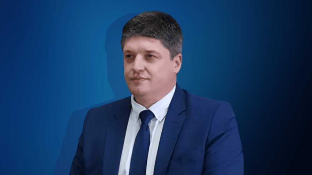 Dužan i državi i Paraćincima, za novinare nedostupan: Ko je Vladimir Milićević Kobasičko? 1 Dužan i državi i Paraćincima, za novinare nedostupan: Ko je Vladimir Milićević Kobasičko? 1