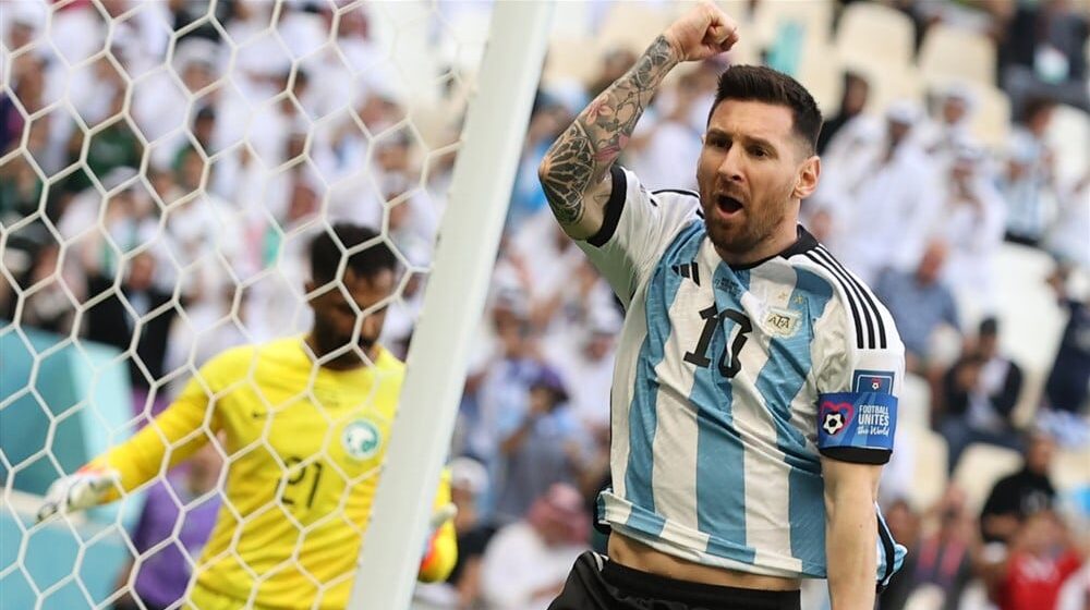 Španci optužuju fudbalere Argentine da su namerno izgubili: Mesi dobio novac od Saudijaca 13