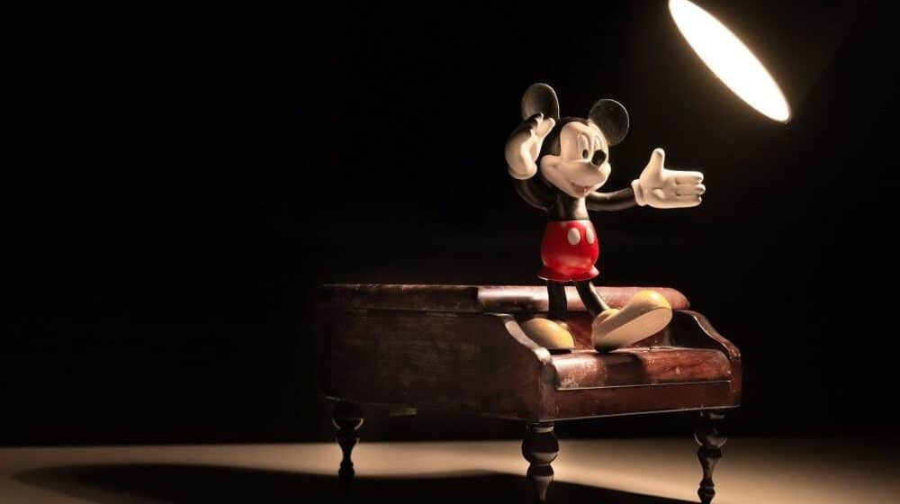 Znak dobre volje i globalni ambasador: Miki Maus slavi 94. rođendan 1