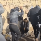 Novi snimak hapšenja migranata u okolini Horgoša: Policija ih terala da leže na zemlji (VIDEO) 3