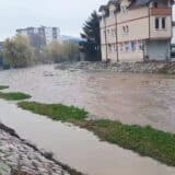 U Novom Pazaru bolje vodosnabdevanje u odnosu na juče, a škole ne rade zbog obilnih padavina 1