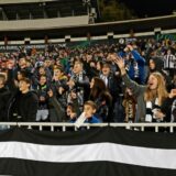 Stadion u Humskoj napunila deca, sa tribina se ori „Uprava, napolje“ (VIDEO) 6