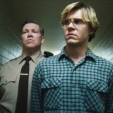 Netfliks naručio još dve sezone antologijske serije „Monster“ nakon uspeha priče o Džefriju Dameru 5