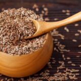 Laneno seme značajno smanjuje plak u arterijama, a takođe pomaže kod zatvora, dijabetesa i simptoma menopauze 12