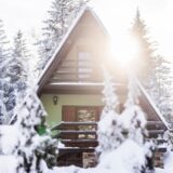Mesec dana unapred: Kolike su cene smeštaja za Novu Godinu na najpopularnijim planinama u Srbiji? 12