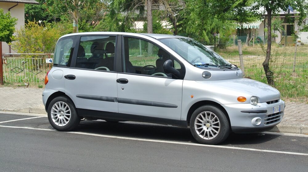 Koliko u Srbiji košta "najružniji" auto na svetu? 1