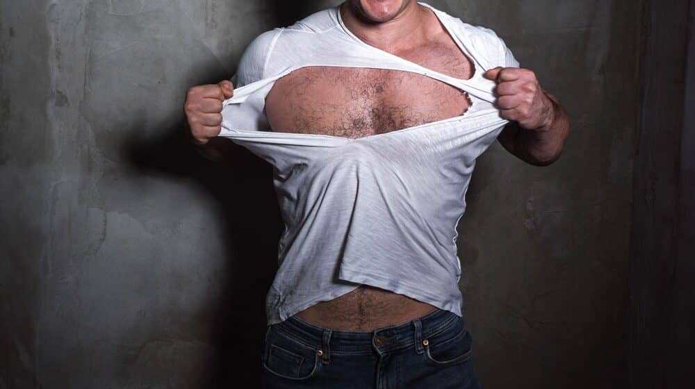 Zašto se novopečenim tatama cepaju majice? 1