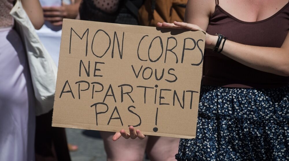 Donji dom Parlamenta Francuske izglasao da se pravo na abortus unese u Ustav 1