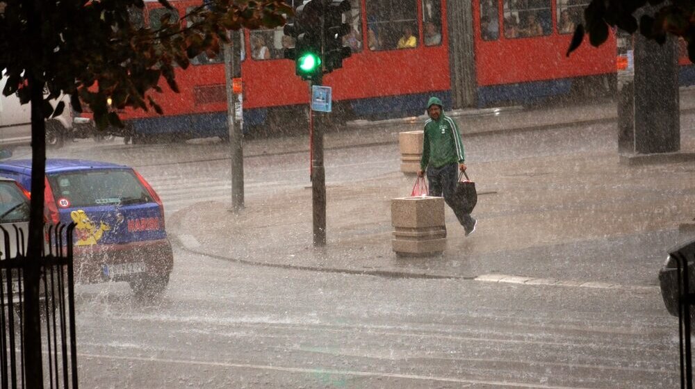 Upozorenje RHMZ: Na Srbiju će se sručiti velika količina padavina do ponedeljka 1