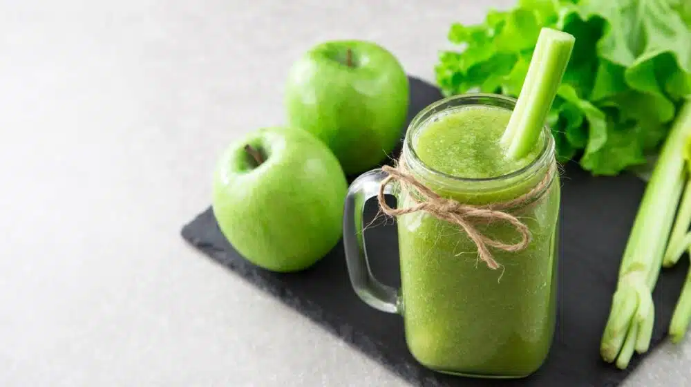 Kažu da je ovo najbolji napitak za podizanje imuniteta i mršavljenje: Moćni zeleni sok čije sastojke već verovatno imate u kuhinji 1