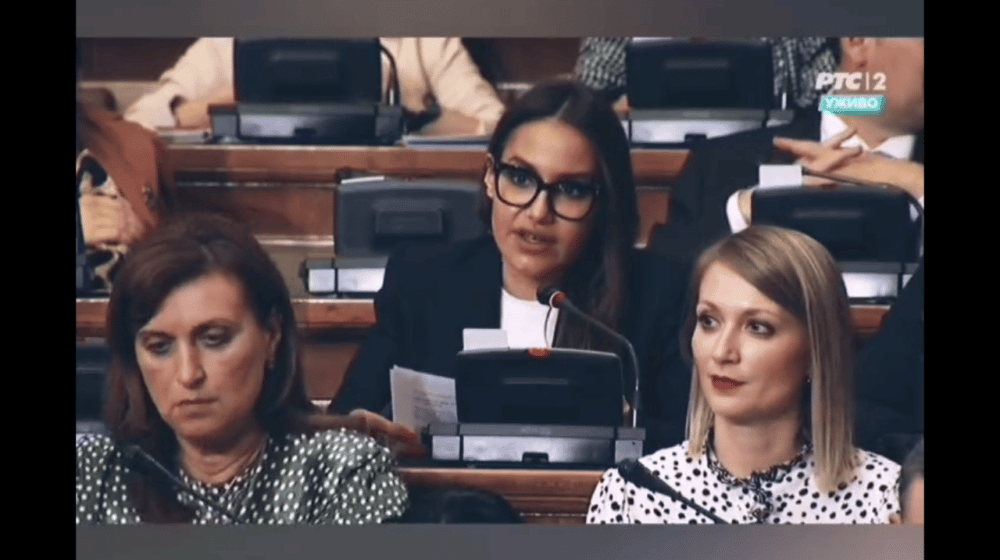 Ko je Draginja Vlk, za koju poštari u štrajku tvrde da je za redizajn logoa Pošte naplatila milionsku sumu? 1