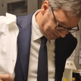 Vučić sa studentima napravio bateriju (VIDEO) 2