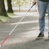 Težak put do samostalnog kretanja slepih osoba: Jedna instruktorka za celu Srbiju 1