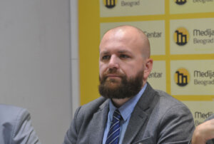 UNS: Kazniti odgovornog za uvrede i pretnje Fahrudinu Kladničaninu u Novom Pazaru 3