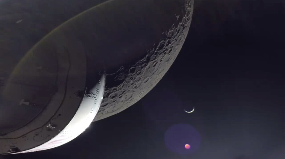 Nasina letelica Orion se vraća na Zemlju posle putovanja oko Meseca 1