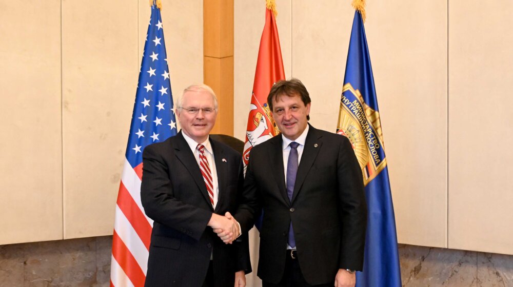 Gašić zahvalio ambasadoru SAD na kontinuiranim donacijama MUP-u 1