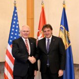 Gašić zahvalio ambasadoru SAD na kontinuiranim donacijama MUP-u 9