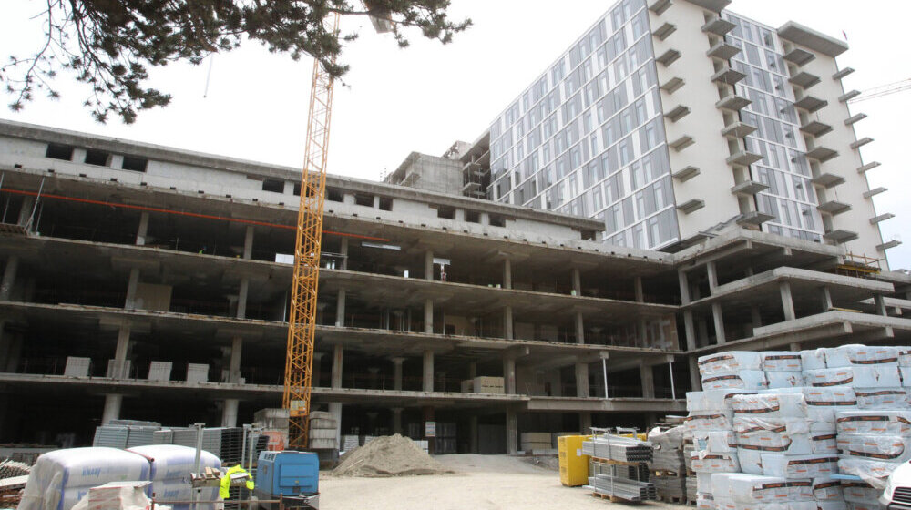 Samo u Srbiji se grade bolnice, ali se ne zna koliko koštaju: Kakva je zdravstvena infrastruktura u regionu? 1