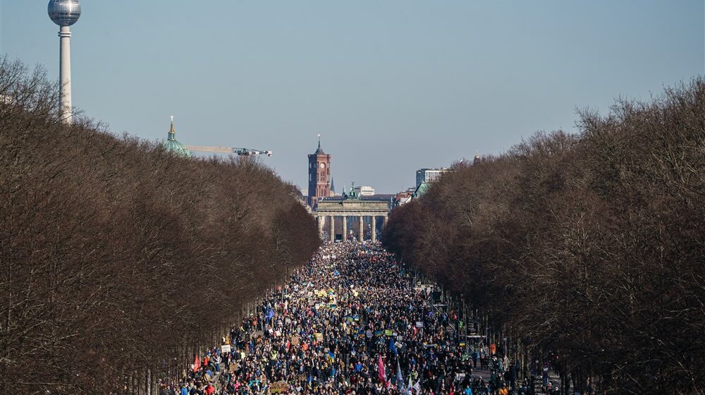 Ruski Insajder: Kako Kremlj organizuje pro-Putinove akcije u Nemačkoj i zašto neonacisti učestvuju u njima? 1