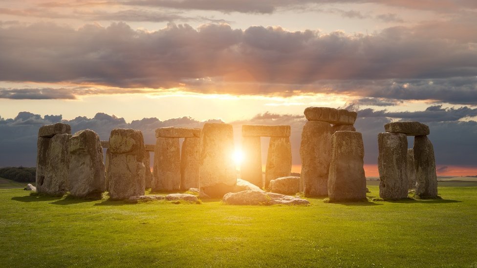 Zimska kratkodnevica: Kada je „najkraći dan u godini“, ko ga slavi i zašto 13 Stonehenge at sunset