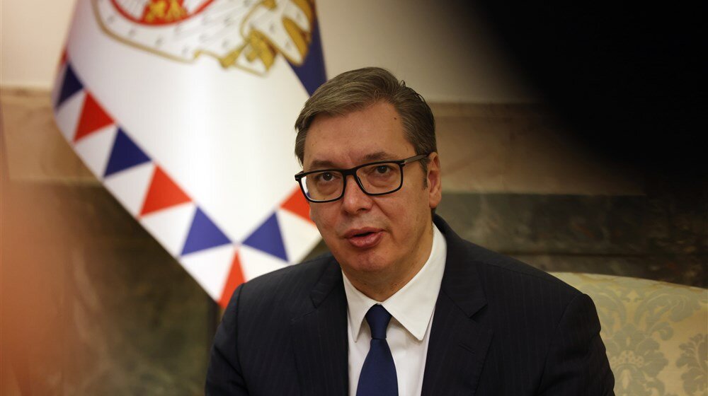 Da li Vučić govori istinu kada tvrdi da nije naredio kosovskim Srbima da postave barikade na severu Kosova? 1