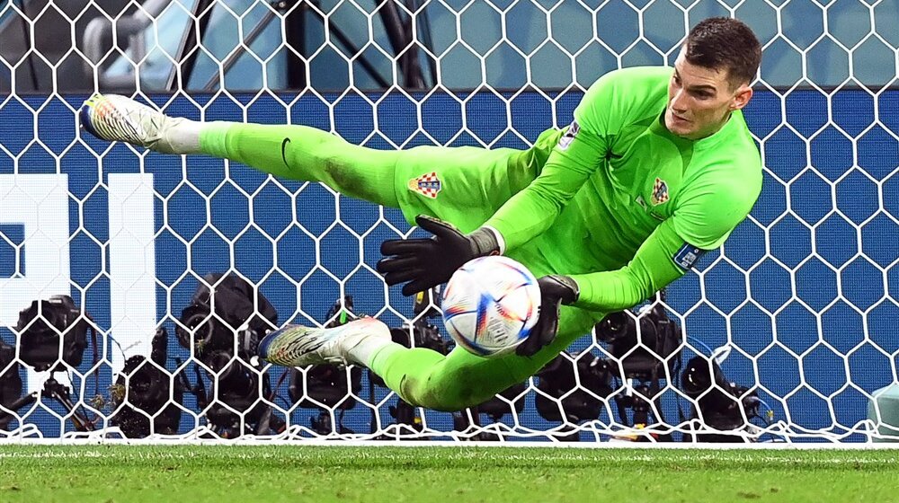 Aktuelni viceprvak sveta preživeo senzacionalni Japan, storuki Livaković branio penale za novo četvrtfinale Hrvatske 1