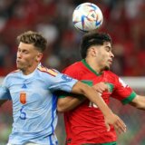 Fanatično borbeni Maroko u istorijskom četvrtfinalu Mundijala, jalovoj Španiji obio se o glavu taktički poraz od Japana 5