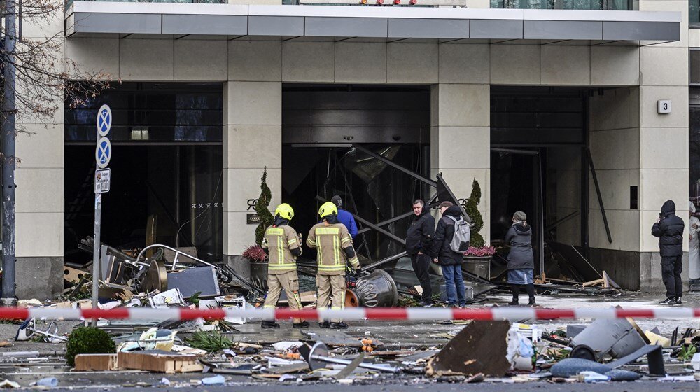 (VIDEO) Eksplodirao berlinski akvarijum visok 25 metara: Dom izgubilo 1.500 egzotičnih riba 1