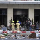 Stručnjak objasnio zašto je došlo do eksplozije ogromnog akvarijuma u lobiju berlinskog hotela 3