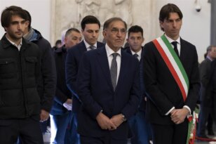 Inzagi, Toldo, Peruci, Prosinečki, Boban, Piksi: Koji su sve fudbalski velikani došli na sahranu Siniše Mihajlovića (FOTO) 4