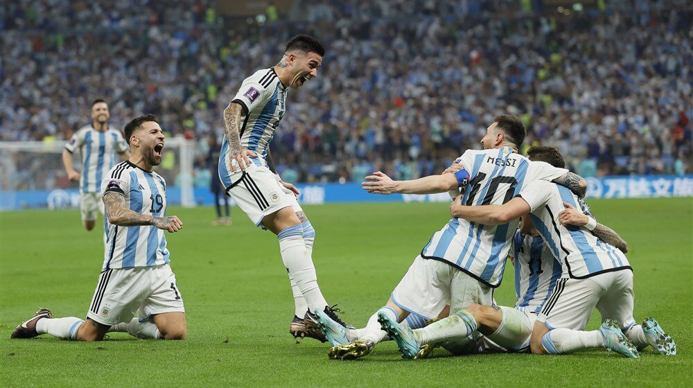 Zvaničnici vlade Argentine pozvali Mesija da se izvini zbog pevanja rasističke pesme o francuskim fudbalerima afričkog porekla (VIDEO) 1