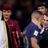 Makron posle poraza Francuske: Plavi su nas naveli da sanjamo 5