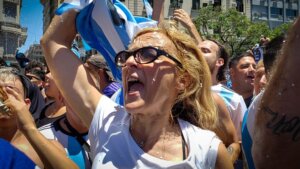 (FOTO) Argentina ne spava, ulična proslava titule svetskog prvaka u fudbalu još traje 2