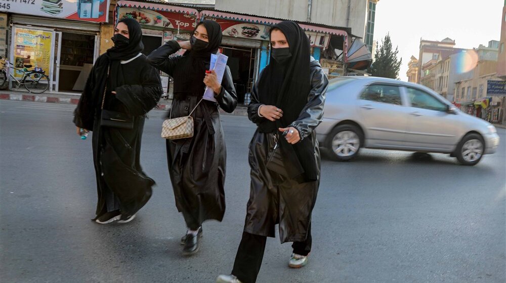 SAD osudile zabranu rada ženama u NGO u Avganistanu 1