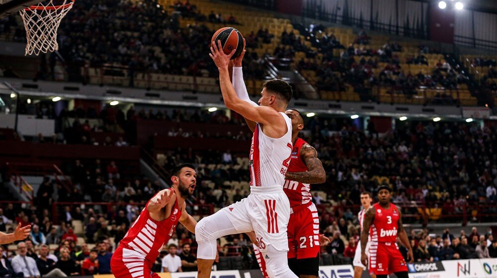 Blistava noć srpske košarke: Kako su Zvezda i Partizan srušili velikane evropske igre pod obručima Olimpijakos i Fenerbahče 1