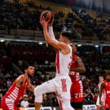 Blistava noć srpske košarke: Kako su Zvezda i Partizan srušili velikane evropske igre pod obručima Olimpijakos i Fenerbahče 6