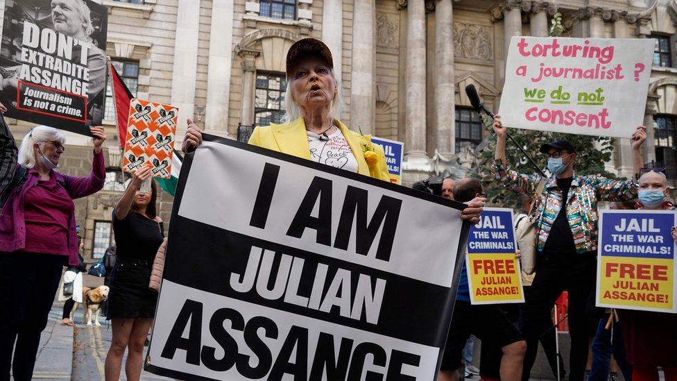 Protest outside Old Bailey