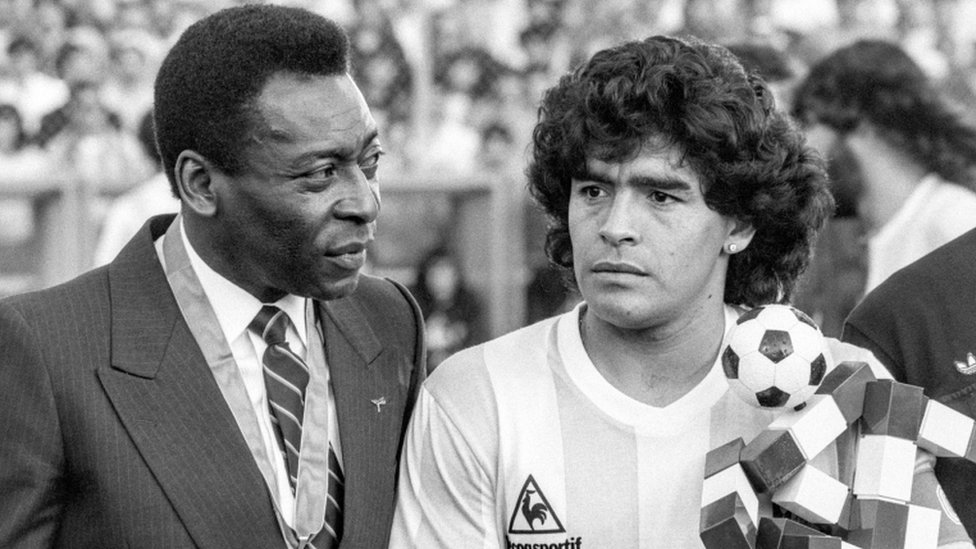 Fudbal, Pele i Maradona: Kako je nastalo rivalstvo dva genija i šta je istina 2 Pelé e Maradona em foto de 1987