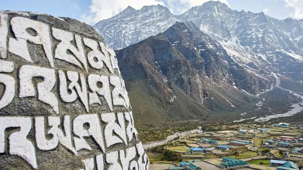 Putovanja: Skrivene „rajske doline” Himalaja 1 Rečeno je da je kapija za bejul Pemako skrivena na liticama iza vodopada u kanjonu Jarlung Cangpo