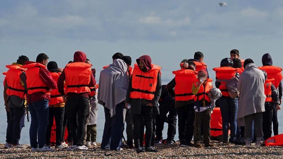 Velika Britanija, Albanija i deca migranti: Nestalo 39 albanskih maloletnika iz engleskog centra za zbrinjavanje 15